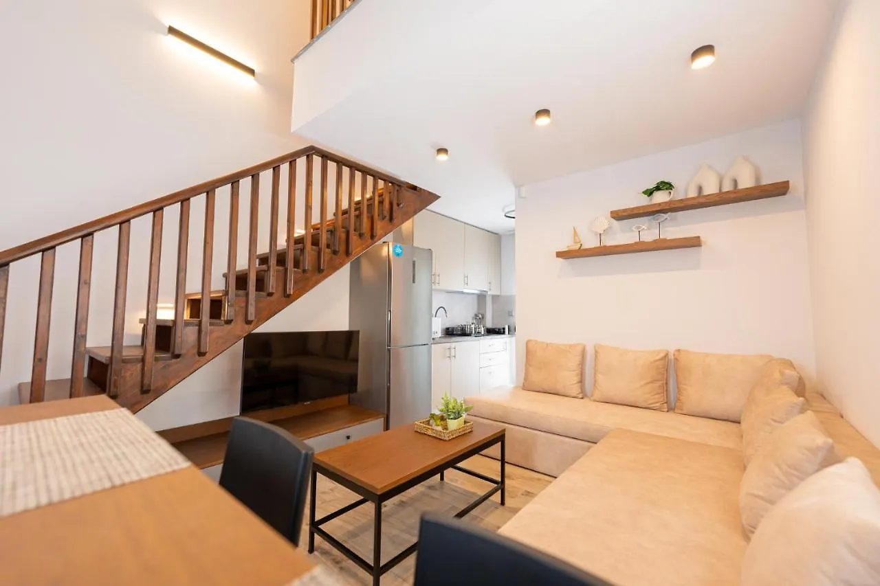 Karras' Residence Paralia Dionysiou 0*,